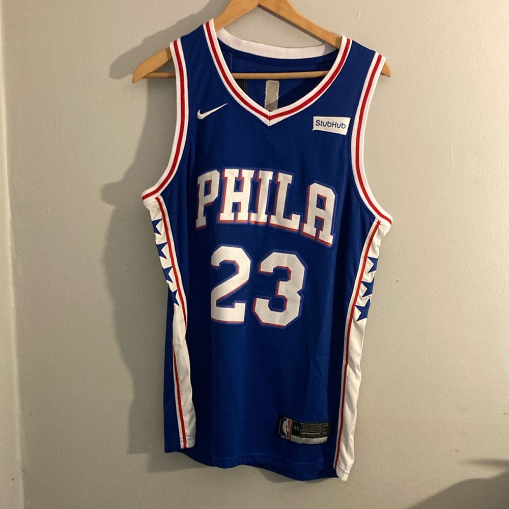 Philadelphia 76’s Butler jersey